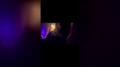 adick_ting online show from November 27, 11:40 am