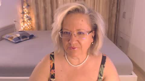 Cryna online show from July 22, 10:39 am