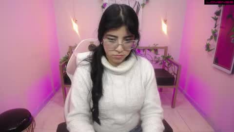 Adri  online show from July 4, 1:15 pm