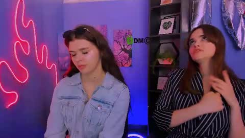 adri_sky online show from August 3, 1:06 pm