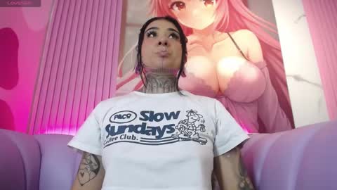 adri_tatto_ online show from May 4, 6:58 pm