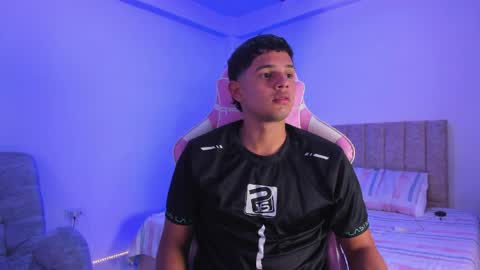 ADRIAN online show from April 23, 7:15 pm