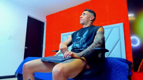   online show from October 11, 7:28 pm