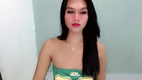 Snapshot of adriana_slutt chatting on September 9, 9:37 pm adriana_slutt online show from September 9, 9:37 pm