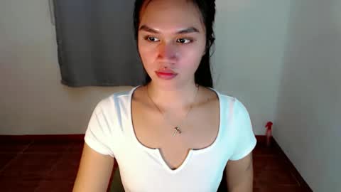 Snapshot of adriana_slutt chatting on October 21, 12:05 am adriana_slutt online show from October 21, 12:05 am