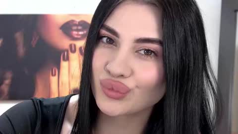 AdrianaTores online show from November 27, 6:10 am