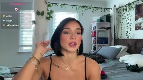 Adrianna  online show from May 1, 8:58 pm