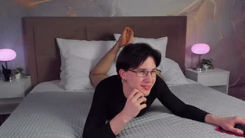 adrianoaubert online show from February 22, 4:19 pm