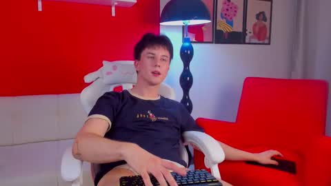 adrianoaubert online show from October 9, 10:10 am