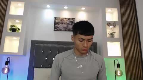 adrianstark_ online show from June 8, 12:50 pm