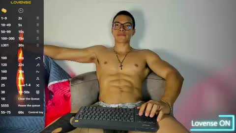 adriel_escalante online show from July 9, 2:37 am