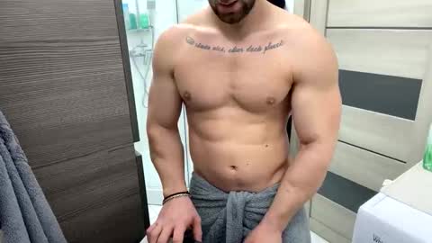 Mrrfitt online show from December 15, 1:51 pm