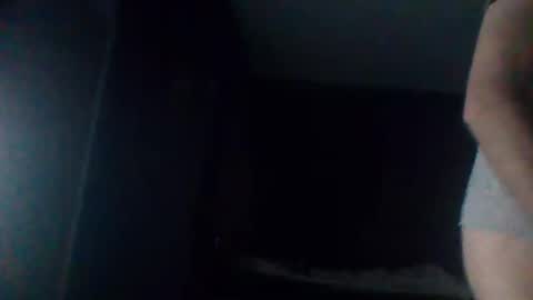Snapshot of adz170578 chatting on February 14, 7:59 am adz170578 online show from February 14, 7:59 am