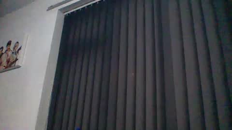 Snapshot of adz170578 chatting on February 7, 6:24 pm adz170578 online show from February 7, 6:24 pm