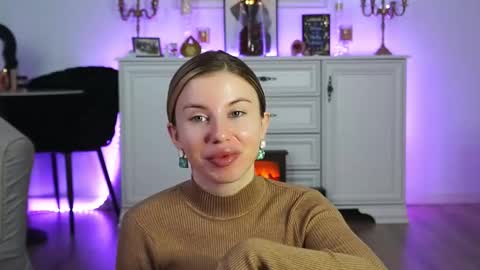 Aelia online show from November 3, 3:51 am