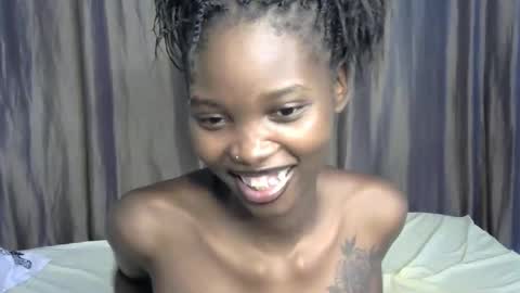 africana_slimqueen online show from May 5, 9:53 pm