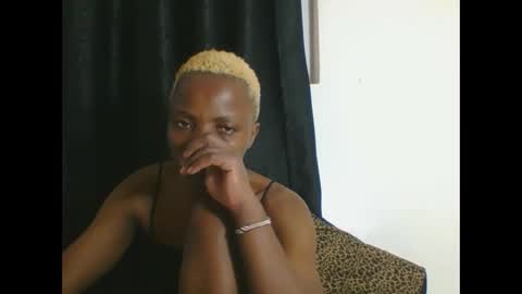 Snapshot of africanprincess24 chatting on October 21, 4:17 am PHOEBE online show from October 21, 4:17 am