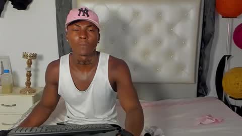 afroditaandc online show from March 9, 12:54 pm