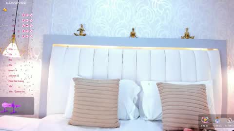 A F R O D I T A  online show from September 23, 12:10 pm