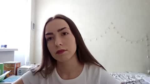 Lily online show from July 7, 11:25 am
