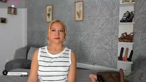 Agatadelphine online show from July 2, 2:44 pm
