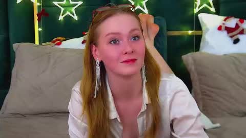 AgataFoxley online show from December 4, 6:29 pm