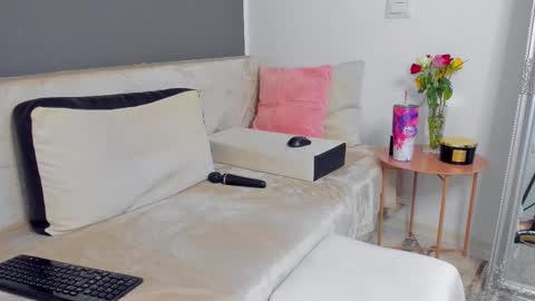 Ari online show from February 22, 8:20 pm