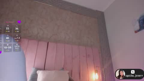 agatha_jener online show from June 15, 11:35 am