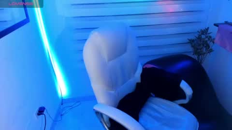 agatha_marin_ online show from July 16, 3:54 am