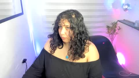 agatha_marin_ online show from July 30, 9:04 pm