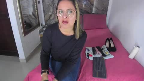 agatha_pleasure online show from June 17, 11:48 am