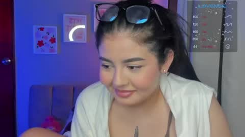 Cat online show from August 4, 3:13 am
