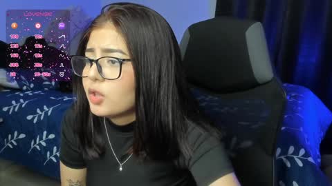 Snapshot of agatha_riccie chatting on December 29, 7:17 am Cat online show from December 29, 7:17 am