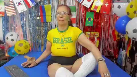 agatha ross online show from June 13, 12:15 pm