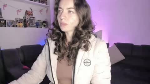 Camila     2 online show from August 3, 1:29 am