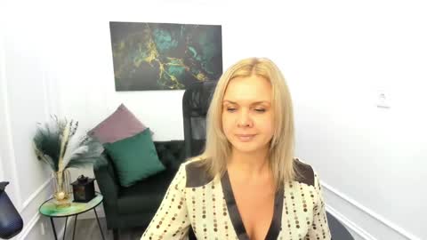 Agatha online show from April 30, 7:41 pm