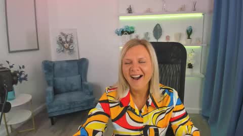 Agatha online show from October 9, 7:19 pm