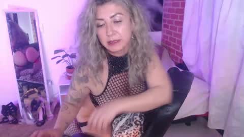 Lily online show from July 24, 2:09 am
