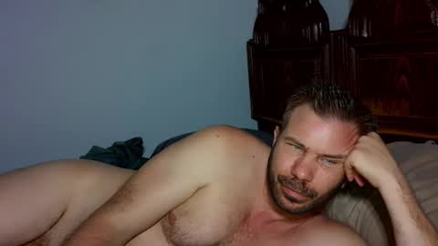 Blue Eyed Handsome Man online show from March 8, 1:39 am