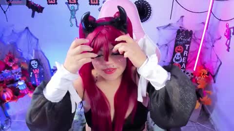 Snapshot of ahri_elderwood chatting on October 13, 5:20 am Ahri help me get to 100 online show from October 13, 5:20 am