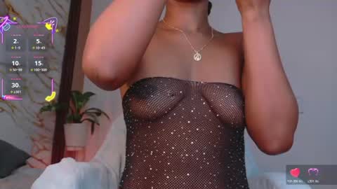Ahvi Ebony online show from June 24, 12:45 pm