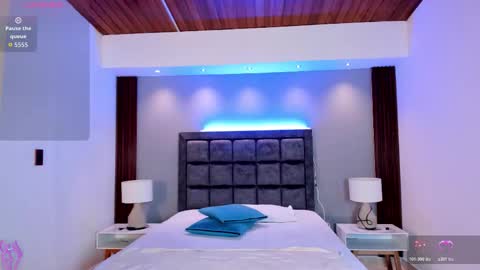 aidajoness online show from March 11, 11:57 am