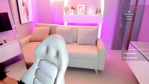   online show from March 11, 2:25 am