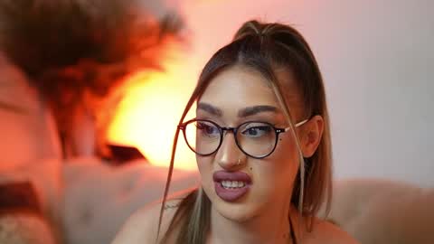  Aileen  online show from April 27, 8:50 pm