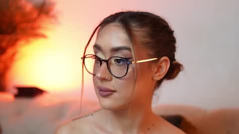  Aileen  online show from June 20, 9:43 pm