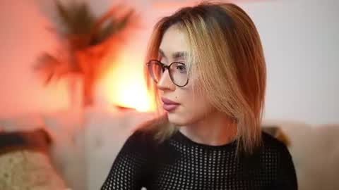  Aileen  online show from July 20, 8:32 pm