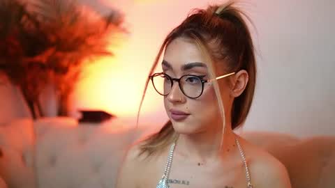  Aileen  online show from July 8, 8:45 pm