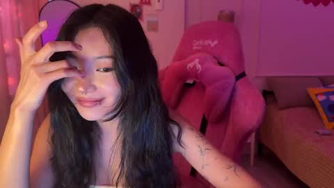 Aime  online show from March 19, 7:03 am