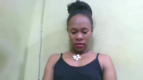 aimee982179 online show from May 2, 2:39 am