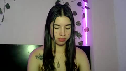 J  online show from December 12, 4:43 pm